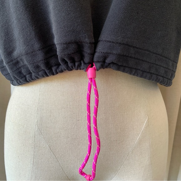 NIKE WOMENS CLASH SHORT SLEEVE CROP RETRO TOP S - Picture 4 of 10